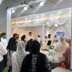 family-paying-final-respects-at-sikh-funeral-wake (2)