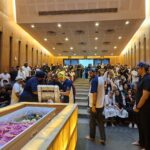 large-congregation-at-sikh-cremation-service (2)
